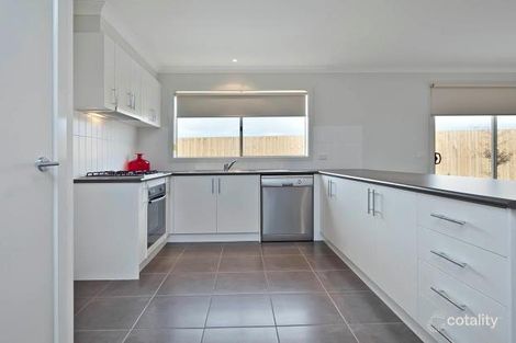 Lot 811 Myrtleford Ave, Clyde, VIC 3978
