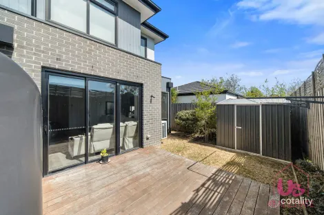Property photo of 27 Pindari Crescent Langwarrin VIC 3910