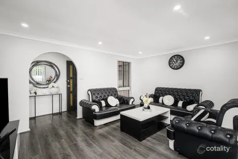 Property photo of 12 Lily Street Wetherill Park NSW 2164