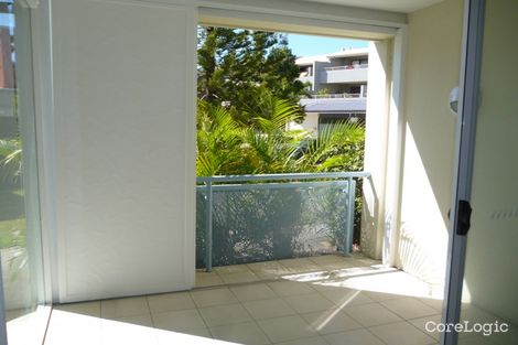 Property photo of 8 Lader Terrace Varsity Lakes QLD 4227