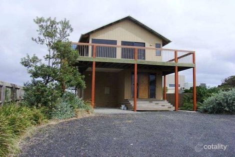 18 Dunvegan Cres, Surf Beach, VIC 3922