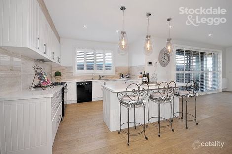 Property photo of 48 Threadneedle Street Attwood VIC 3049