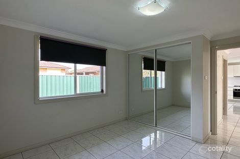 Property photo of 9 Falcon Place Ingleburn NSW 2565