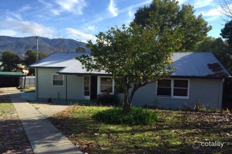 25 Mountain Ave, Mount Beauty, VIC 3699