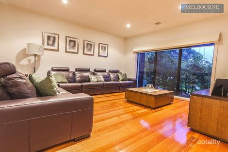 Property photo of 1 Lambert Place Roxburgh Park VIC 3064