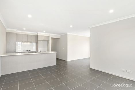 Property photo of 38 Straw Flower Circuit Greenvale VIC 3059