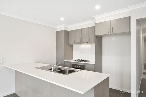 Property photo of 38 Straw Flower Circuit Greenvale VIC 3059