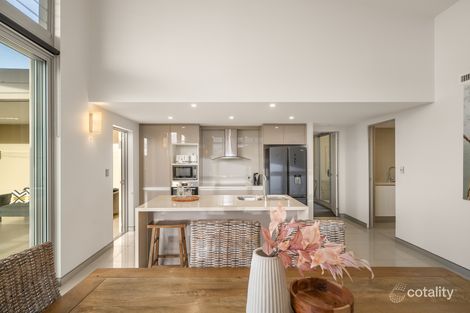 Property photo of 83 Marine Parade Redcliffe QLD 4020