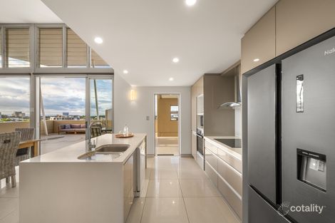Property photo of 83 Marine Parade Redcliffe QLD 4020