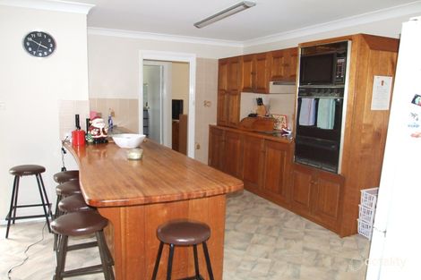 Property photo of 16 Rosewood Crescent Taree NSW 2430