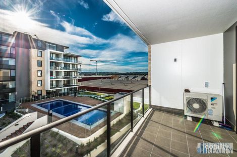 Property photo of 405/14 Half Street Wentworth Point NSW 2127