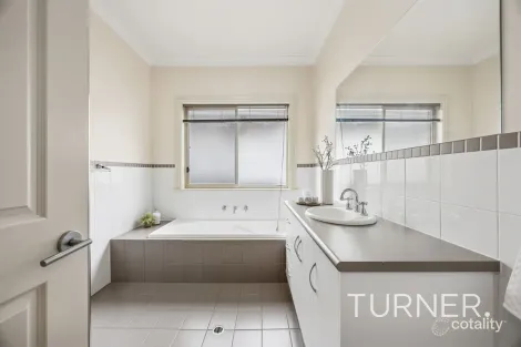 Property photo of 8B Trewren Avenue Rostrevor SA 5073