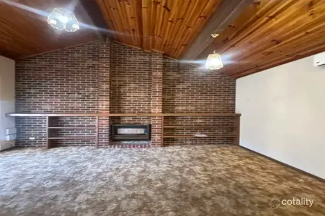 Property photo of 2/175 Sladen Street Cranbourne VIC 3977