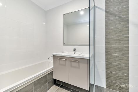 6 Woodleigh St, Golden Bay, WA 6174