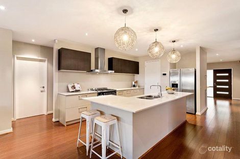 Property photo of 8 Joyfields Place Wollert VIC 3750