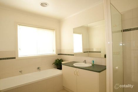 Property photo of 3 Tatiana Close Kennington VIC 3550