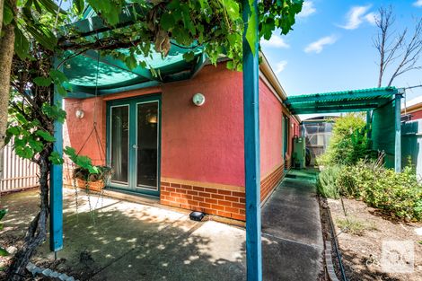 Property photo of 8 Fisher Place Mile End SA 5031