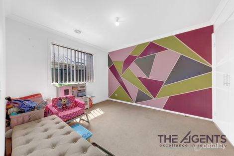 Property photo of 13 Wickford Road Tarneit VIC 3029