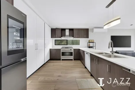 Property photo of 13 Millpond Drive Point Cook VIC 3030