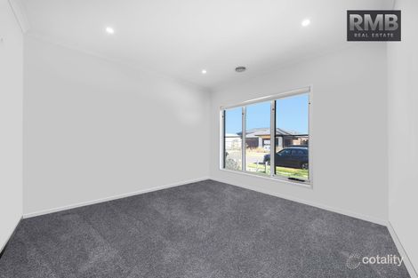 Property photo of 26 Feronia Avenue Tarneit VIC 3029