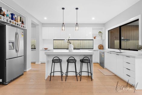 Property photo of 12 Bergamot Boulevard Mickleham VIC 3064