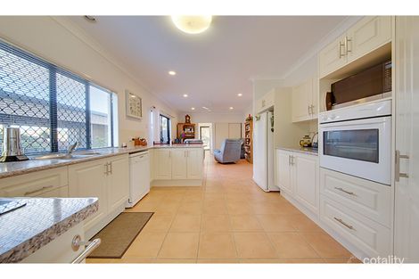 Property photo of 27 Waterview Drive Lammermoor QLD 4703