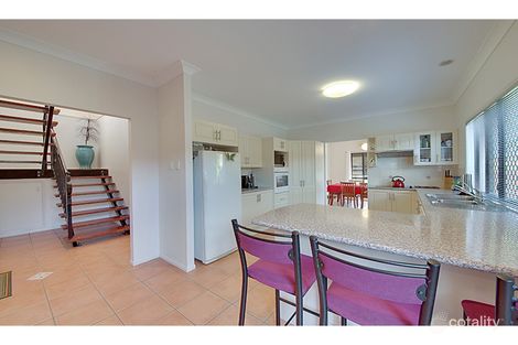 Property photo of 27 Waterview Drive Lammermoor QLD 4703