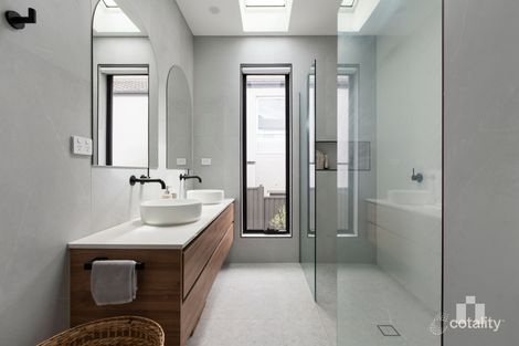 Property photo of 14 Elderfield Circuit Doreen VIC 3754