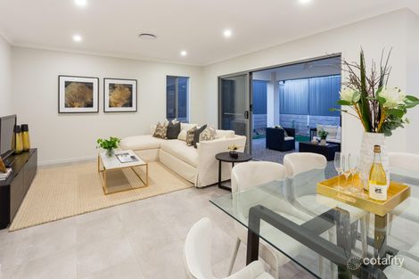 Property photo of 2 Pelion Street Bridgeman Downs QLD 4035