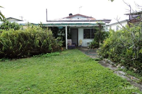 Property photo of 218 Brighton Road Sandgate QLD 4017
