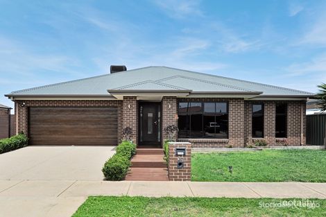 Property photo of 28 Oxbow Avenue Shepparton VIC 3630