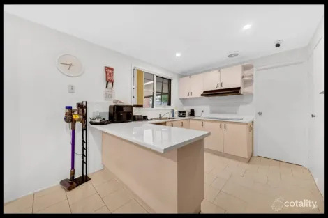 Property photo of 9 Elbe Close Werribee VIC 3030