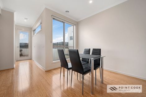 Property photo of 2 Tattersalls Lane Point Cook VIC 3030