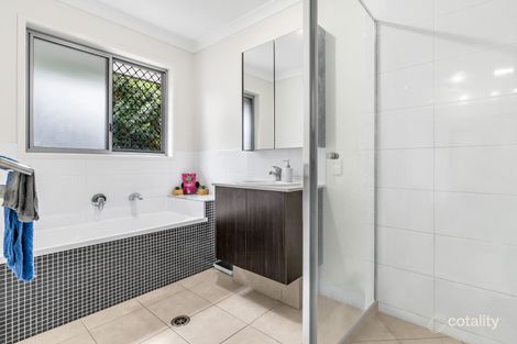 Property photo of 63 Waratah Crescent Springfield Lakes QLD 4300