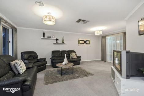 Property photo of 26 Dunfermline Way Point Cook VIC 3030