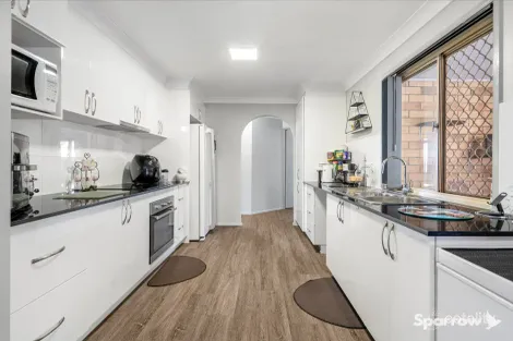 Property photo of 10 Fairbairn Street Marsden QLD 4132