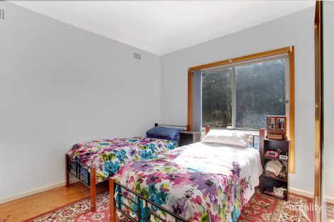 Property photo of 29 Cummins Street Unanderra NSW 2526