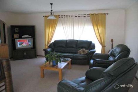 Property photo of 56 Jasmin Crescent Lake Albert NSW 2650
