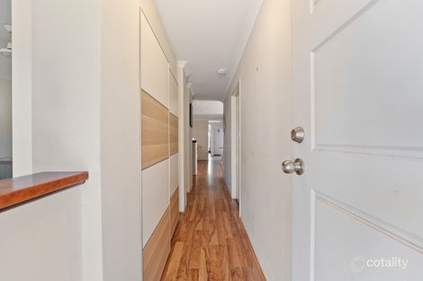 Property photo of 6 Madge Way Leda WA 6170