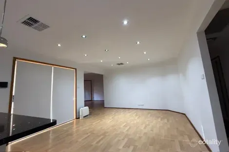 13 Cressbrook Dr, Wattle Grove, NSW 2173