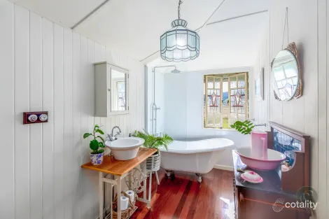 Property photo of 320 Scrub Road Theebine QLD 4570