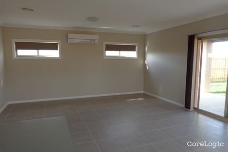 Property photo of 32 Honolulu Drive Point Cook VIC 3030