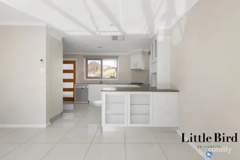 Property photo of 7 Eggleston Crescent Chifley ACT 2606