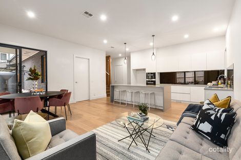 Property photo of 2/4 Garden Road Camberwell VIC 3124