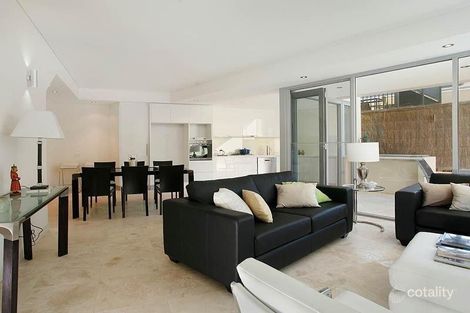 2/2b Queenslea Dr, Claremont, WA 6010