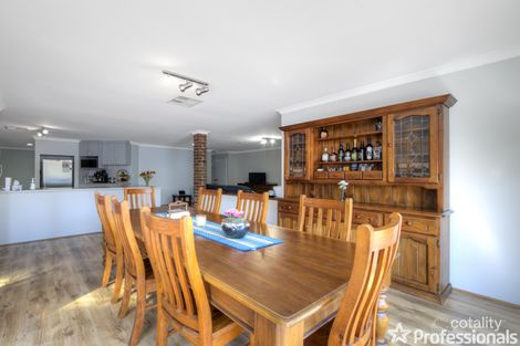 Property photo of 28 Lorikeet Loop High Wycombe WA 6057