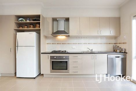 Property photo of 33/39 Astley Crescent Point Cook VIC 3030