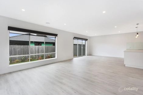 4/19 Regan Dr, Romsey, VIC 3434