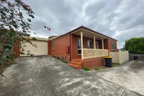 2/18 Yarrinup Ave, Chadstone, VIC 3148