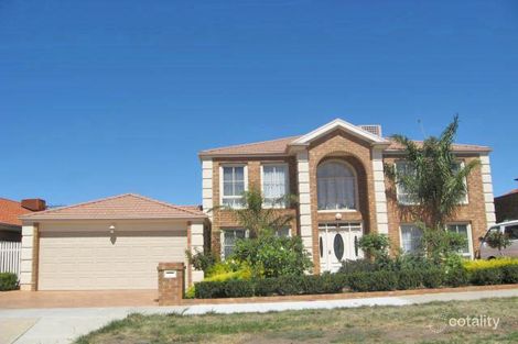 17 Tasman Cres, Taylors Lakes, VIC 3038